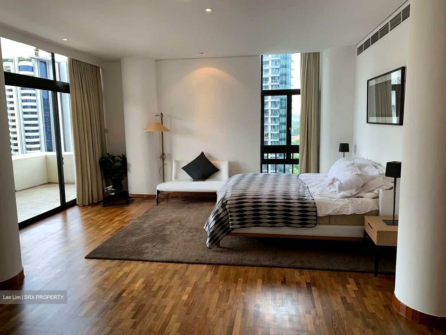 The Colonnade (D10), Condominium #564180161
